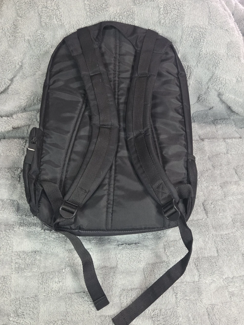 Targus Black Everyday Laptop Backpack - Picture 2 of 13